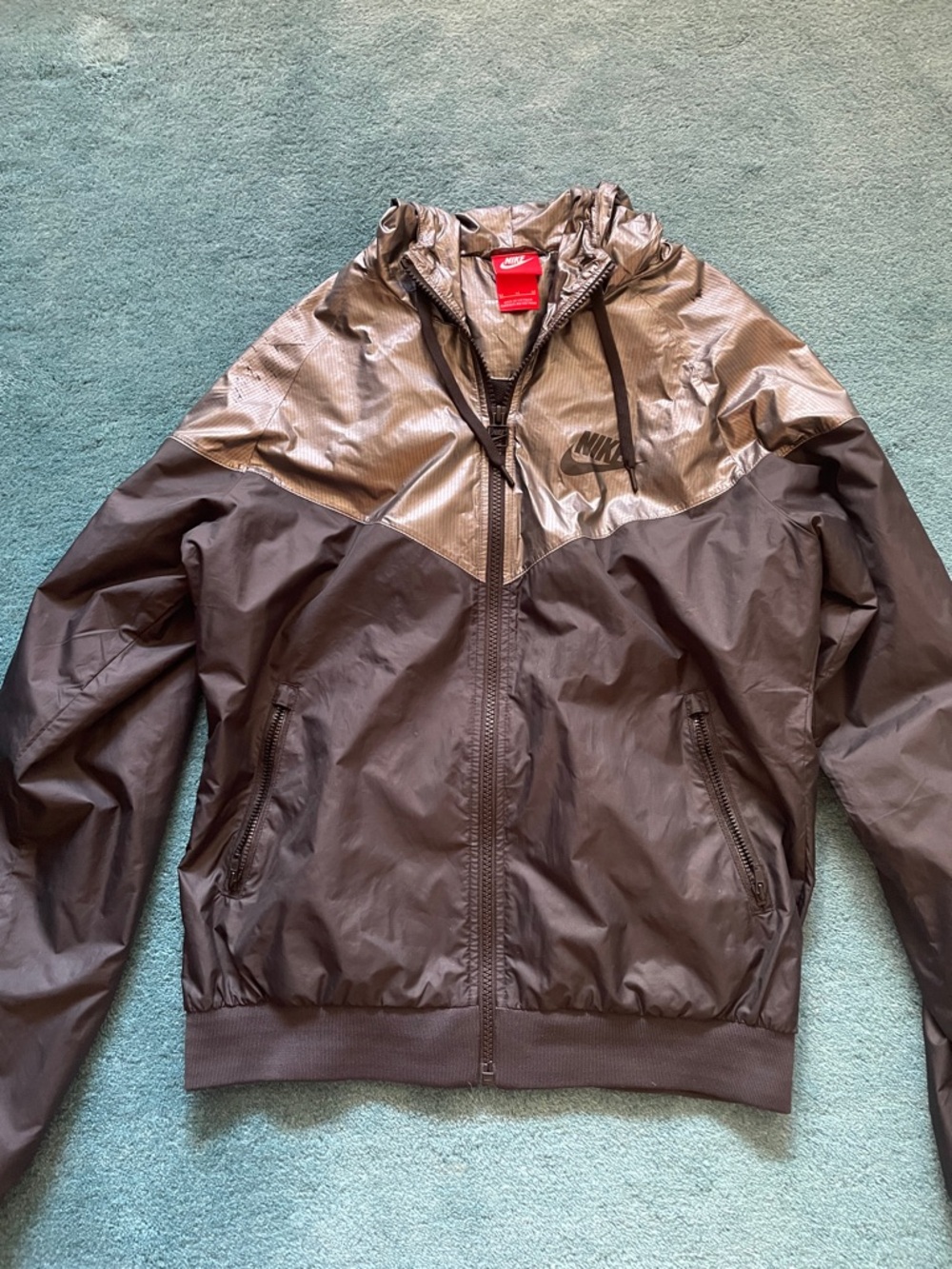 Nike Women’s Two-Tone Black and Silver Hooded Windbreaker